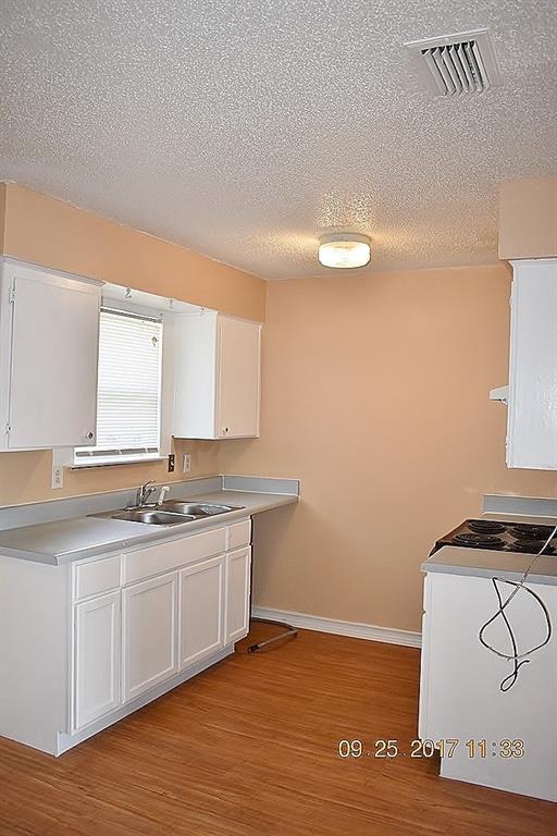 Building Photo - 1139 Hickory Trail