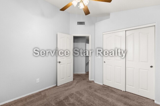 Building Photo - 8713 W Lisbon Ln