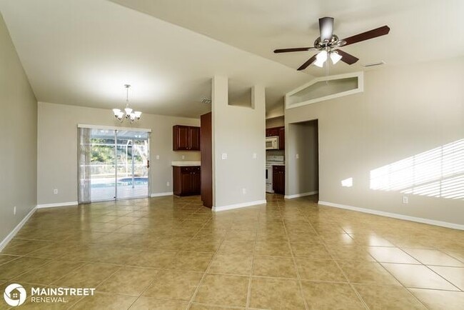 Building Photo - 3010 SW 4th Ave, Cape Coral, FL 33914