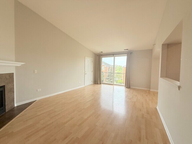 Foto del edificio - 16631 Liberty Cir