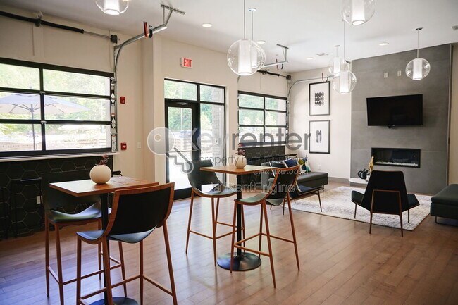 Foto del edificio - 782 Riverfront Pkwy