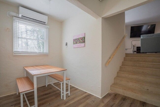 Building Photo - Fully Furnished 1BR Retreat in Prime Five Points Location