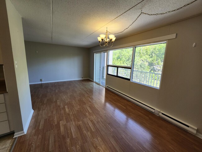 Building Photo - 155 Mystery Lake Dr