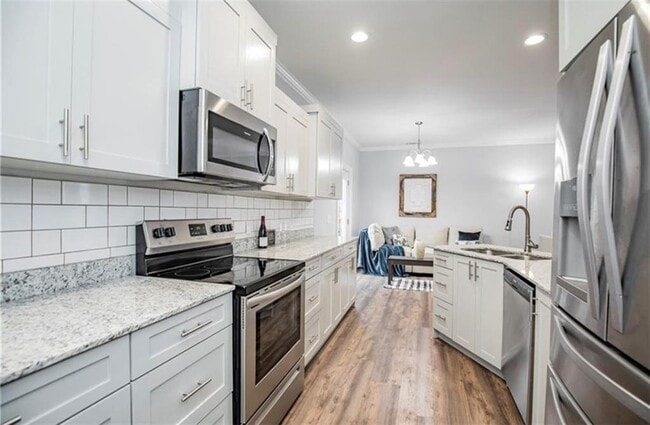 Foto del edificio - 43 Allendale Dr