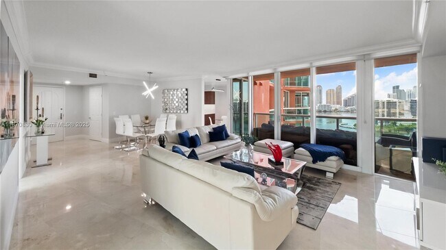 Foto del edificio - 3370 Hidden Bay Dr