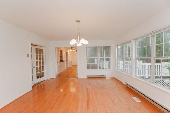 Foto del edificio - Beautiful Lake Home Rental in Norfolk!