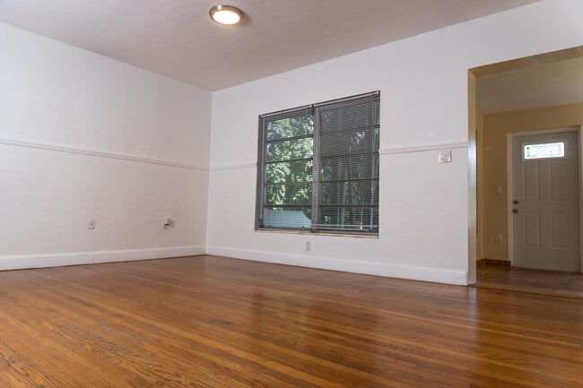 Living Room - 8720 NE 2nd Ave