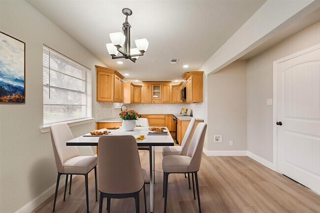 Building Photo - 4809 Jordan Park Dr