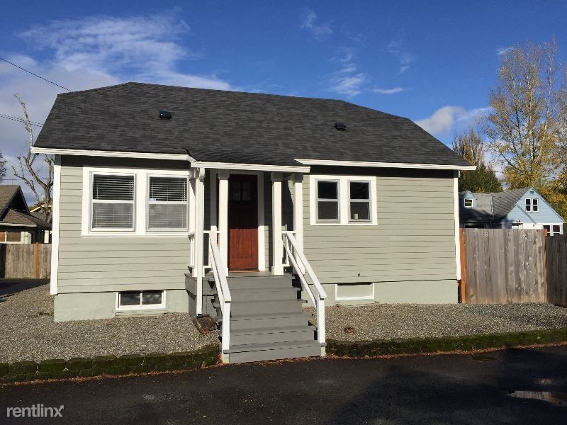 Foto principal - 3530 NE Everett St