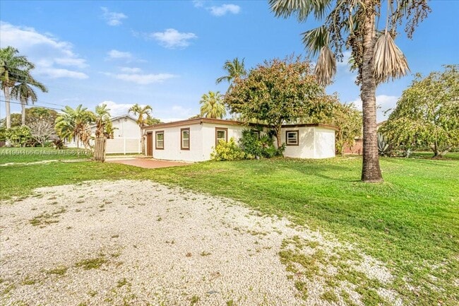 Foto del edificio - 4421 SW 73rd Terrace