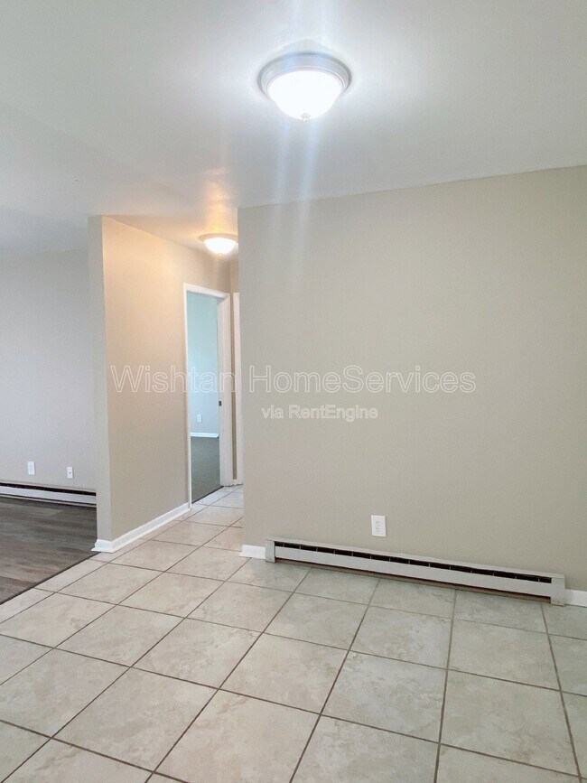 Foto del edificio - 202 Charleston Blvd