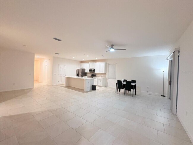 Foto del edificio - 1568 Sky Lks Dr