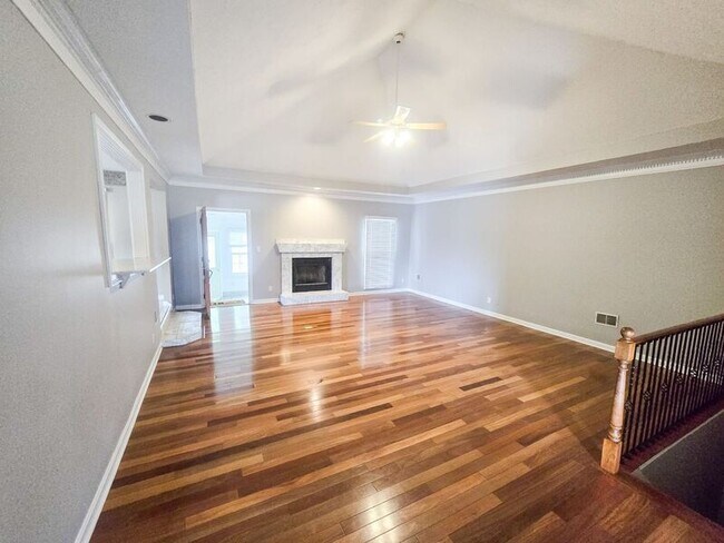 Foto del edificio - 3516 Barbour Pl Cir