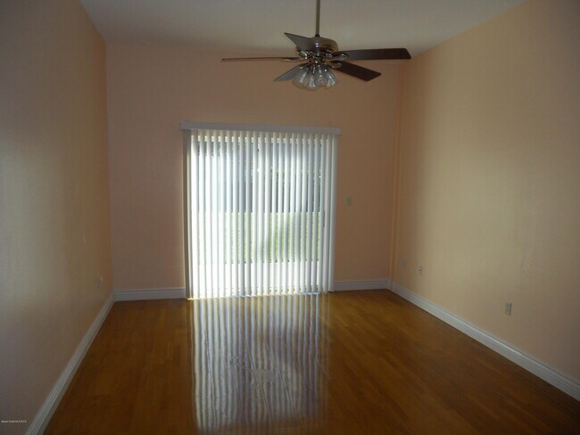 Foto del edificio - 384 Abello Rd SE
