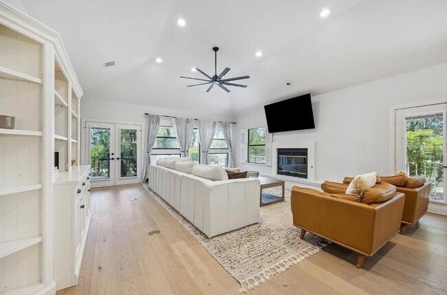 Foto del edificio - 4456 Stony Meadow Ln