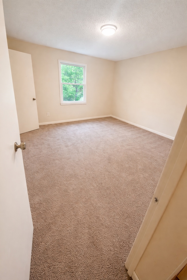 Building Photo - 1630 Spring Garden St