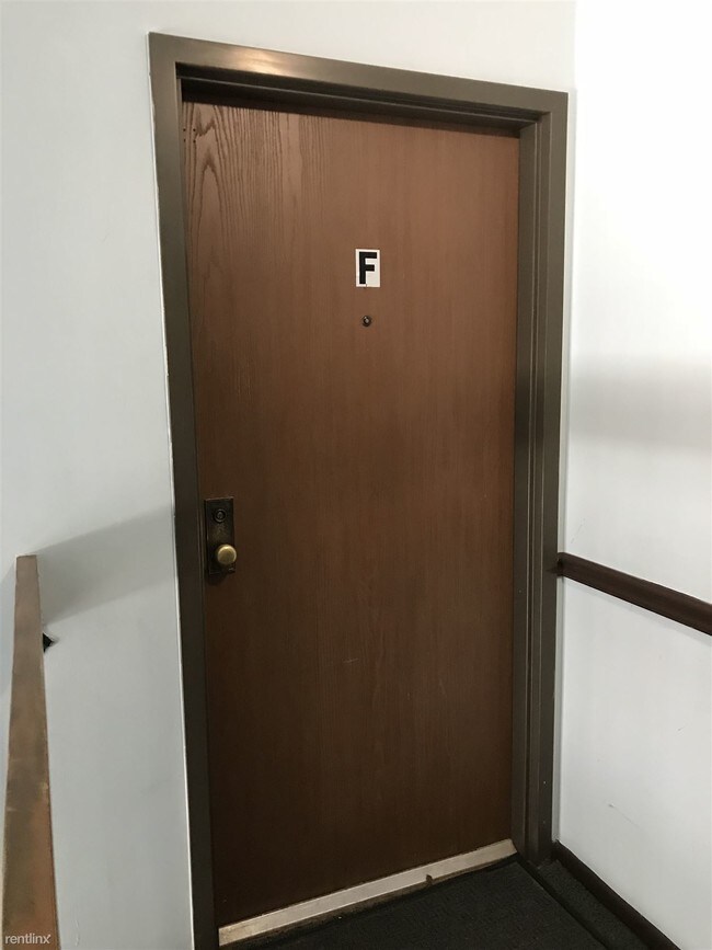 Foto del edificio - 1493 E Chateau Vert St