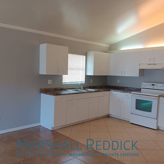 Foto del edificio - 3 bed 2 bath 1 car garage - single family ...