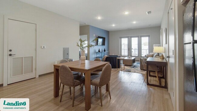 Foto del edificio - 645 N Front St