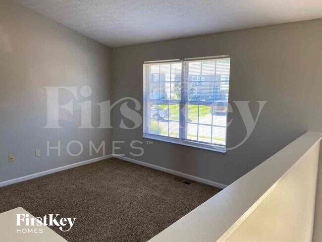 Building Photo - 2572 Ivan Ct