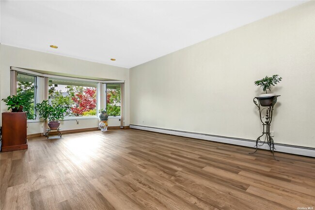 Building Photo - 3129 Lee Pl