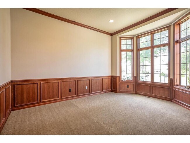Building Photo - 784 Applewood Cir