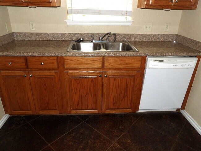 Foto del edificio - 215 W E Ave