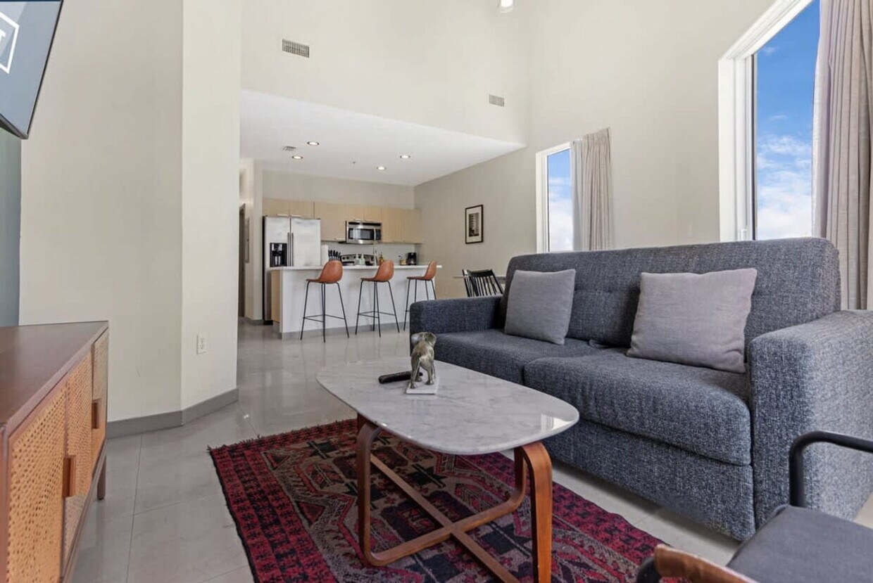 Foto principal - 1700 SW 2nd Ave