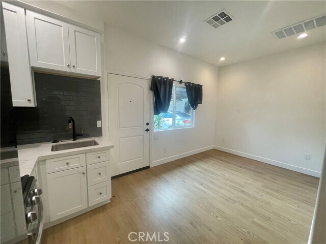 Building Photo - 1002 English St