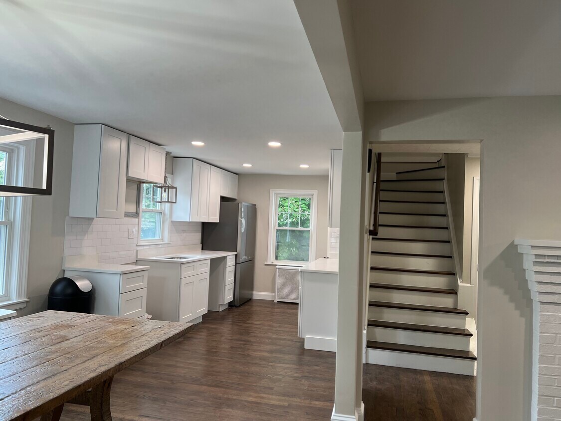 Foto principal - 296 Oak St