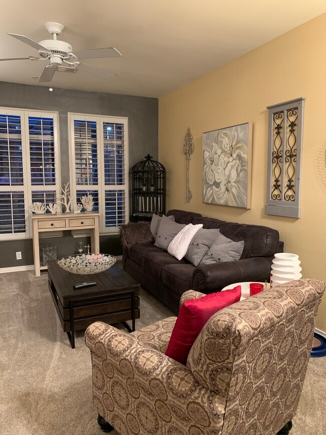 Foto del edificio - 10184 Park Meadows Dr