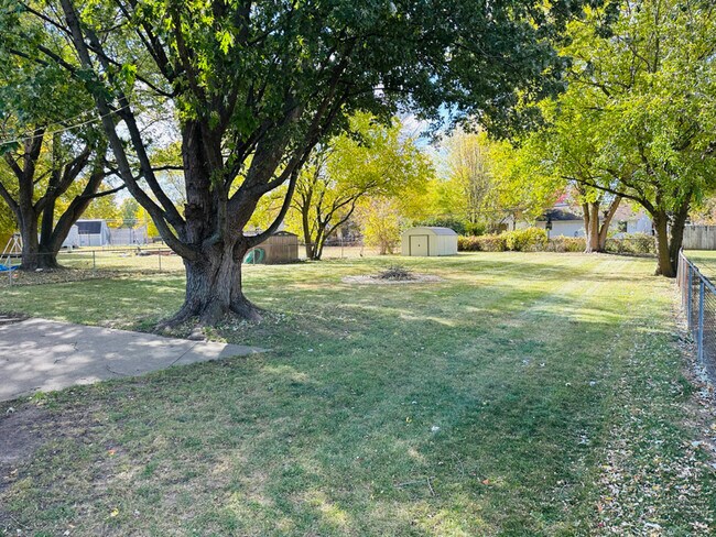 Foto del edificio - 2719 Kingsland Ct