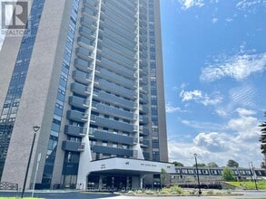 Building Photo - 900 Dynes Rd
