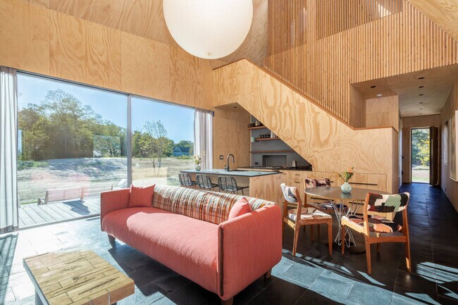 Building Photo - 4 Pandion Rd