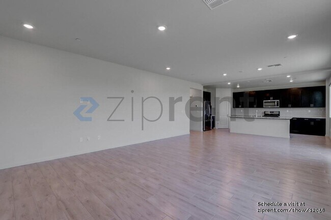 Building Photo - Unit