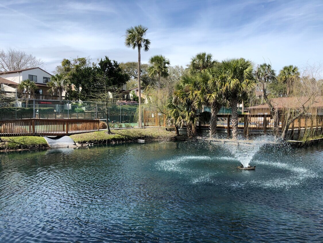 Foto principal - 2574 Forest Ridge Dr