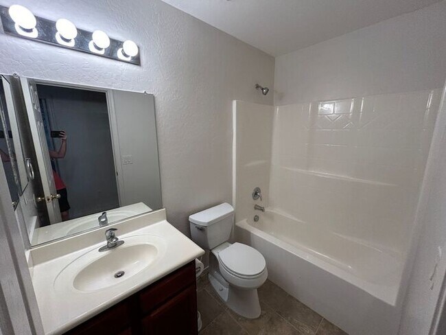 Building Photo - 24051 N High Dunes Dr