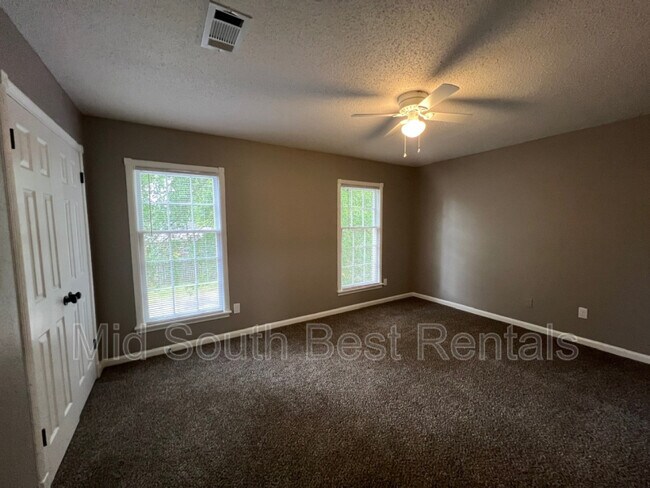 Foto del edificio - 1145 Prescott Rd