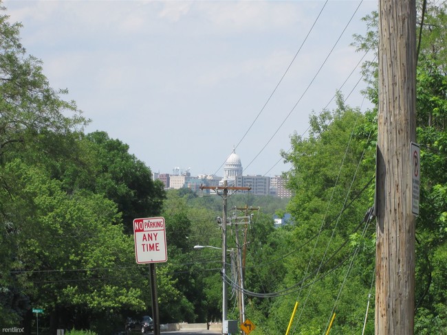 Building Photo - 10 Capitol View Ter