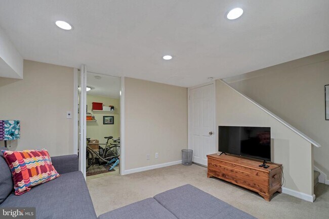 Foto del edificio - 3043 S Abingdon St