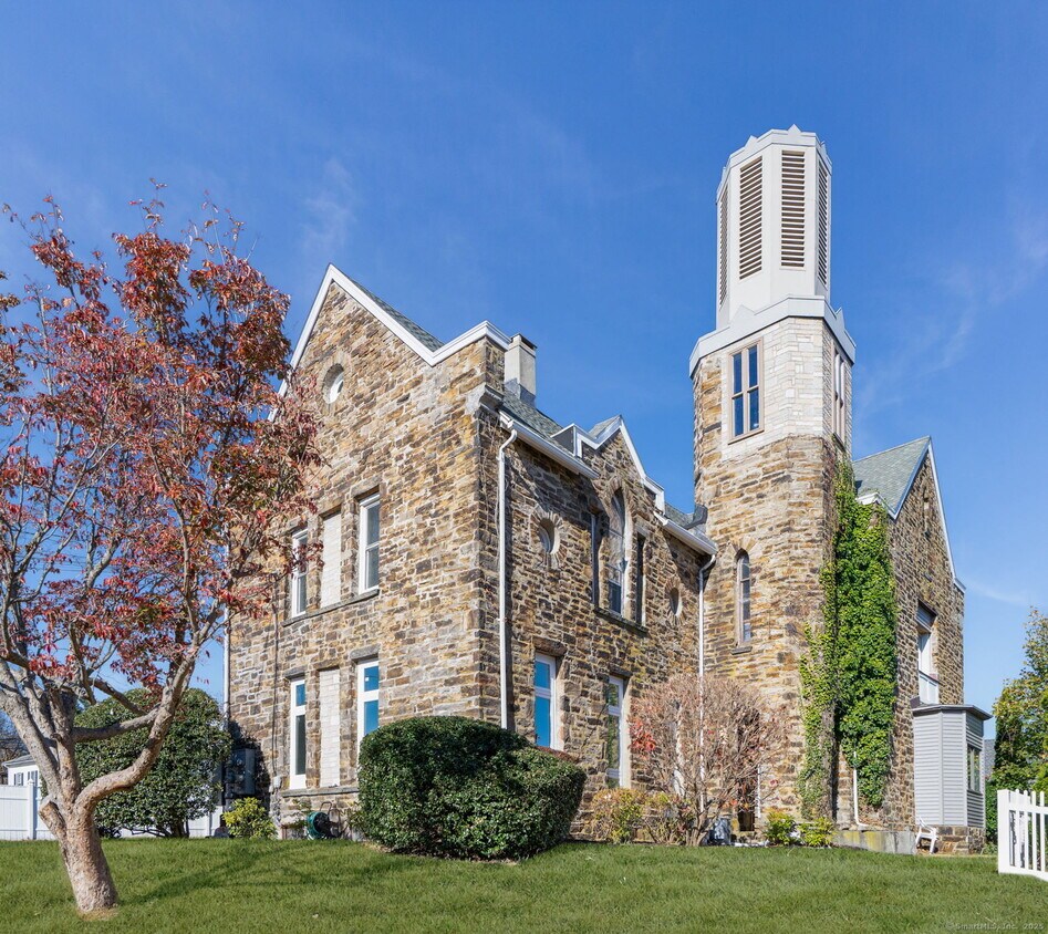 Foto principal - 300 Soundview Ave