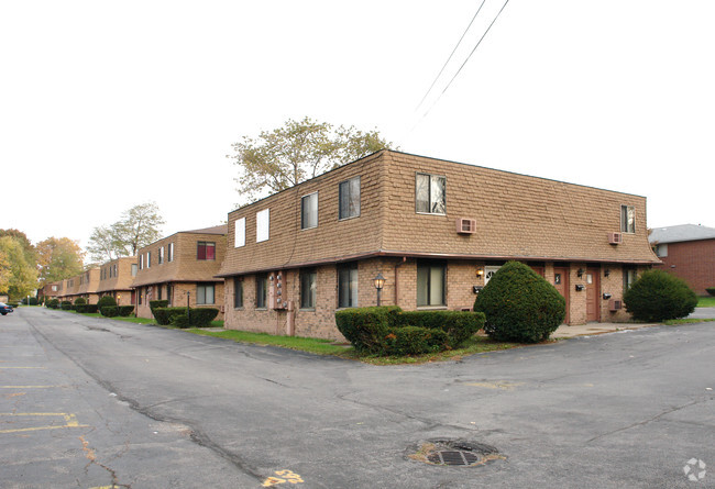 Building Photo - Ridgeview Apartments