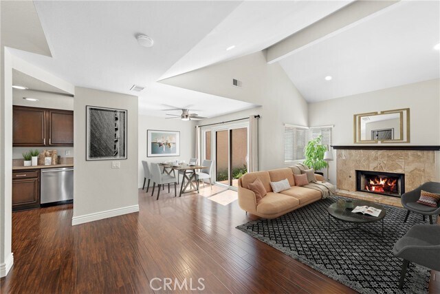 Foto del edificio - 24645 Sutton Ln