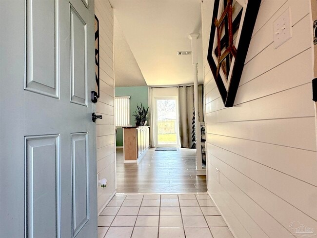 Building Photo - 3585 Riddick Dr