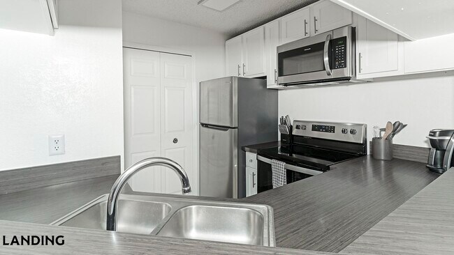 Foto del edificio - 10263 Whispering Forest Dr