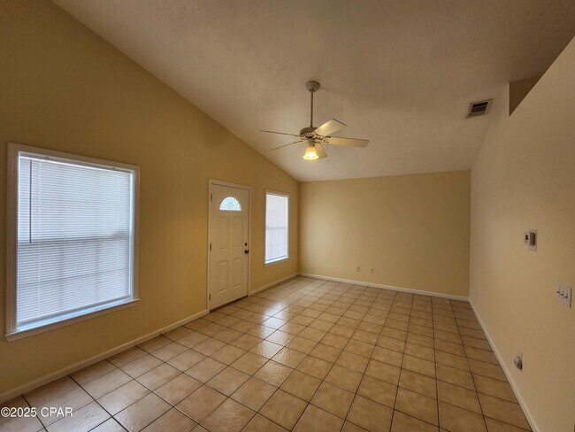 Foto del edificio - 5434 Sunset Ave