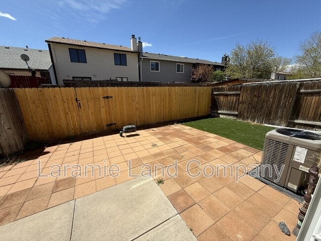 Building Photo - 1736 Sanders Dr