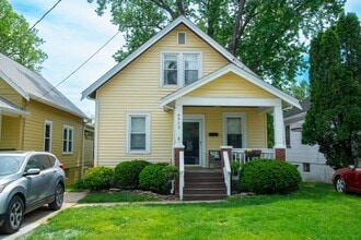 Building Photo - 6903 Cambridge Ave