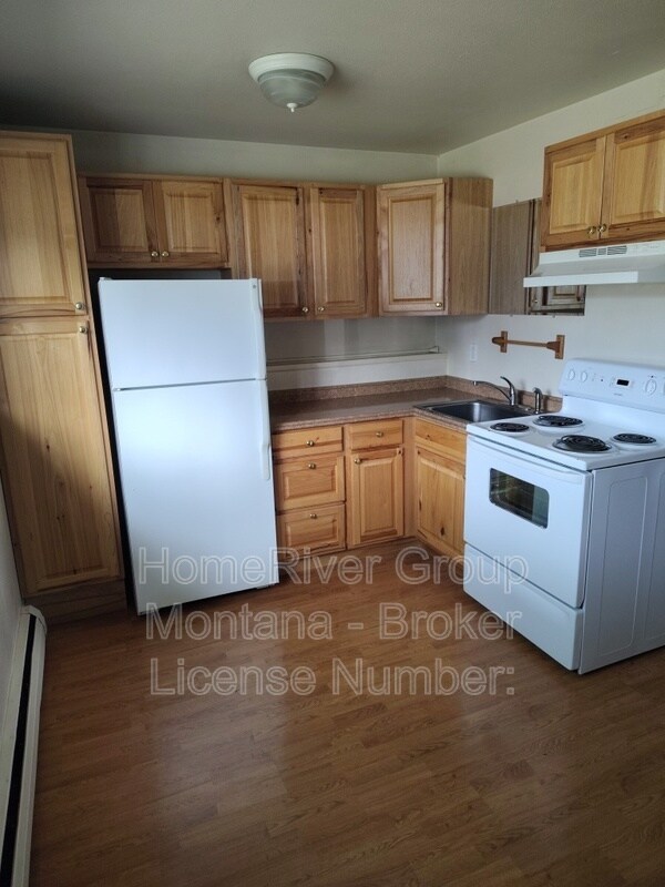 Building Photo - 1744 S 7th St W