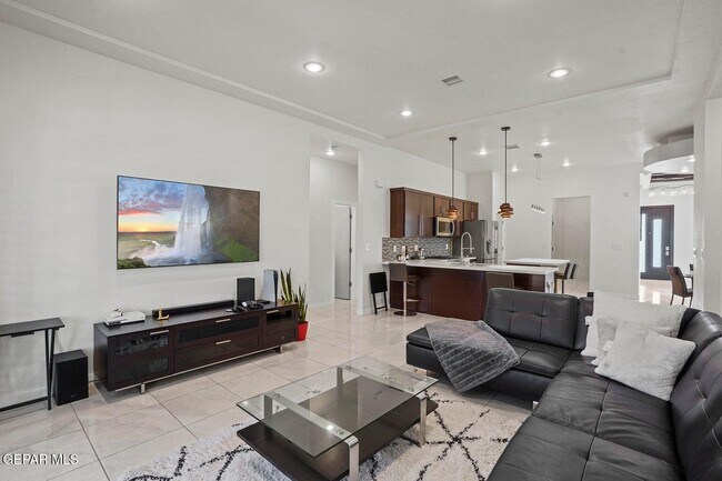 Foto del edificio - 244 Saltford Pl